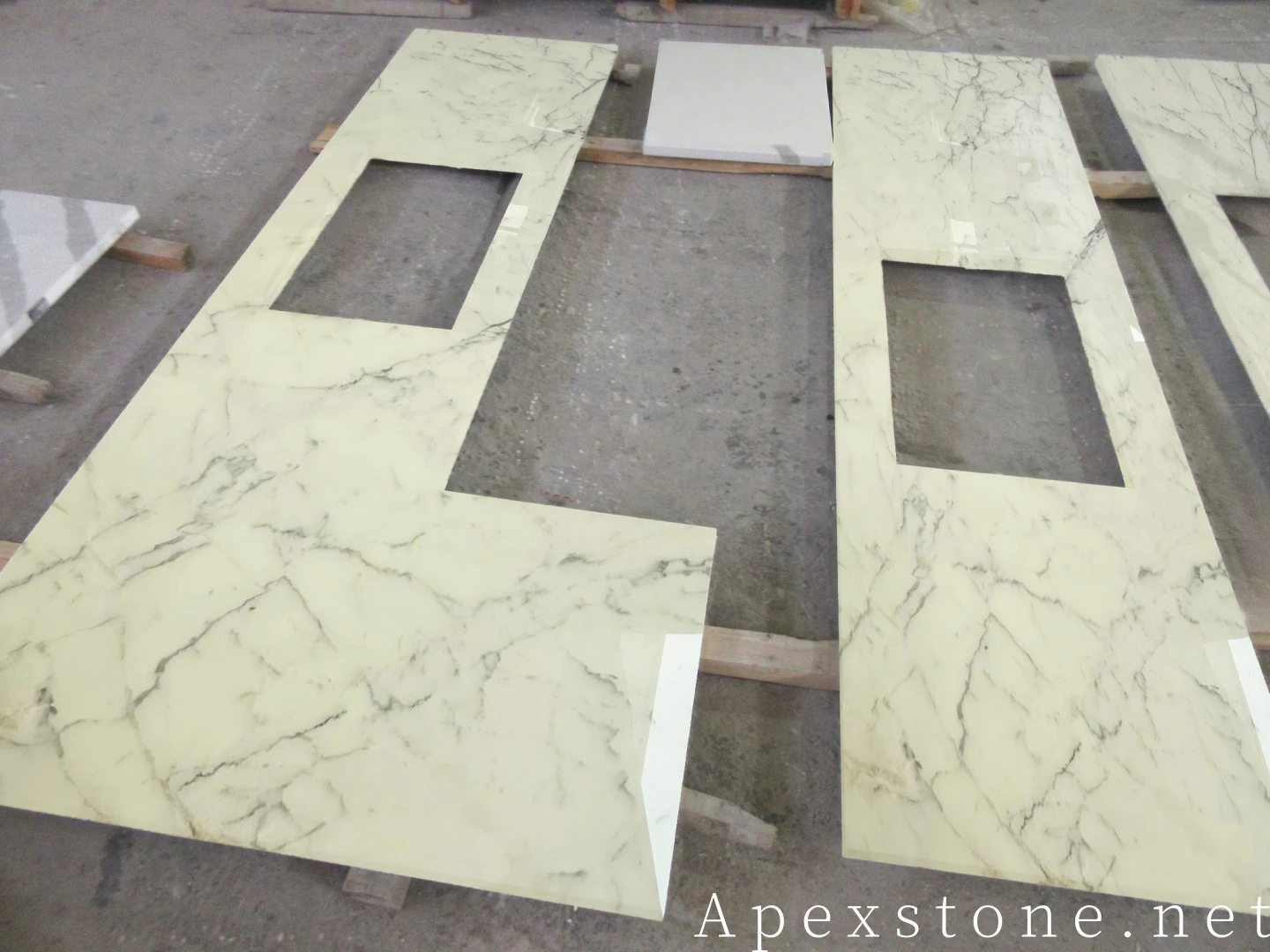 Colored Polished Statuario Venato Marble Benchtops