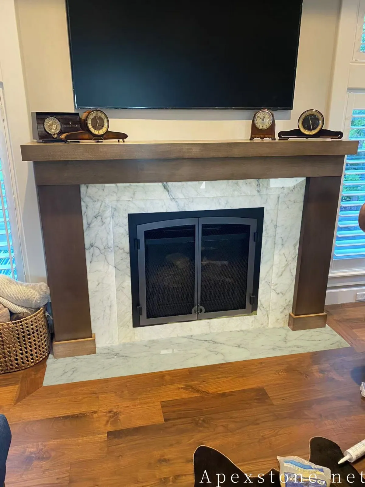 Statuario_Venato Marble_fireplace_wall_panels_202